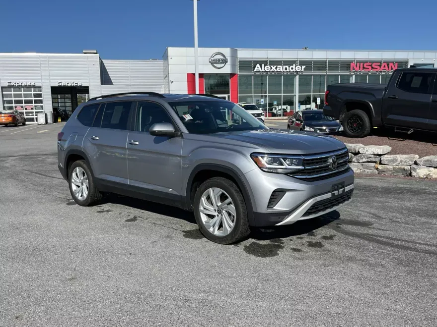 2022 Volkswagen Atlas V6 SE Technology photo 1