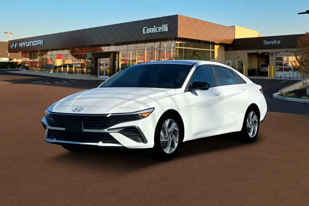 2025 Hyundai Elantra SEL Sport photo 1