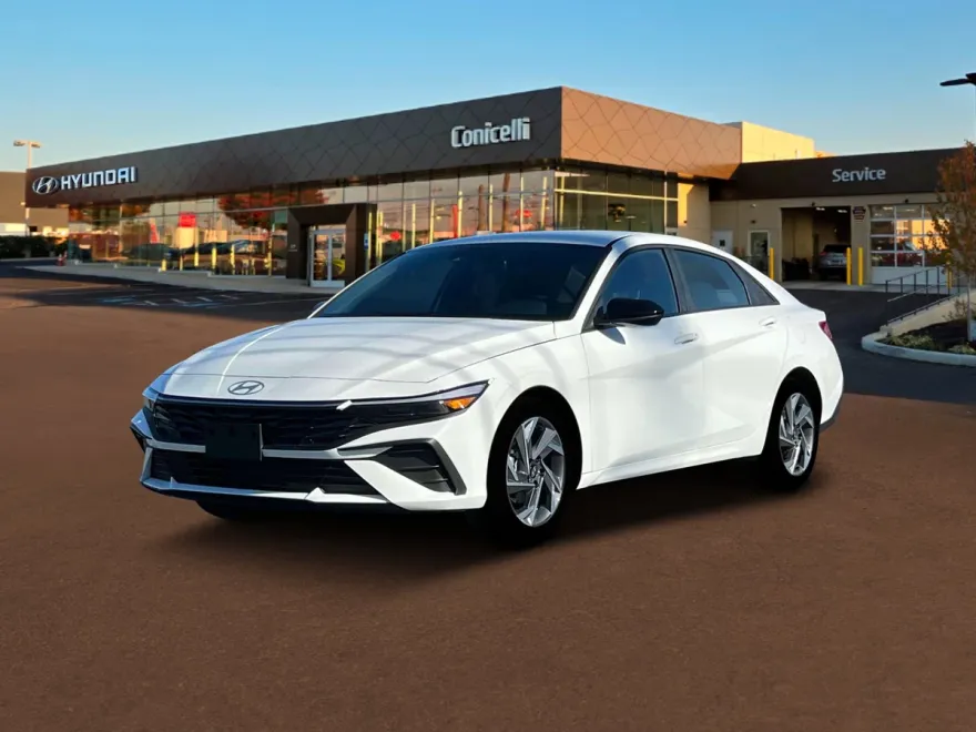 2025 Hyundai Elantra SEL Sport photo 1