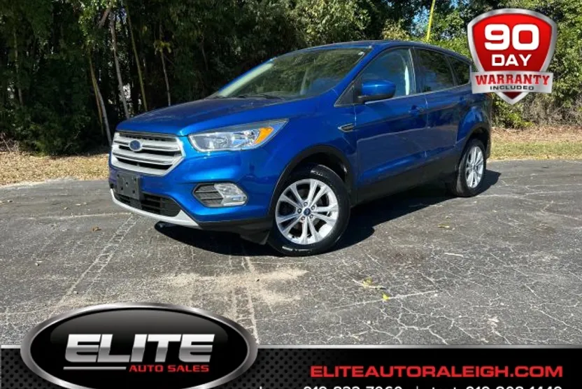 2019 Ford Escape SE Sport photo 1