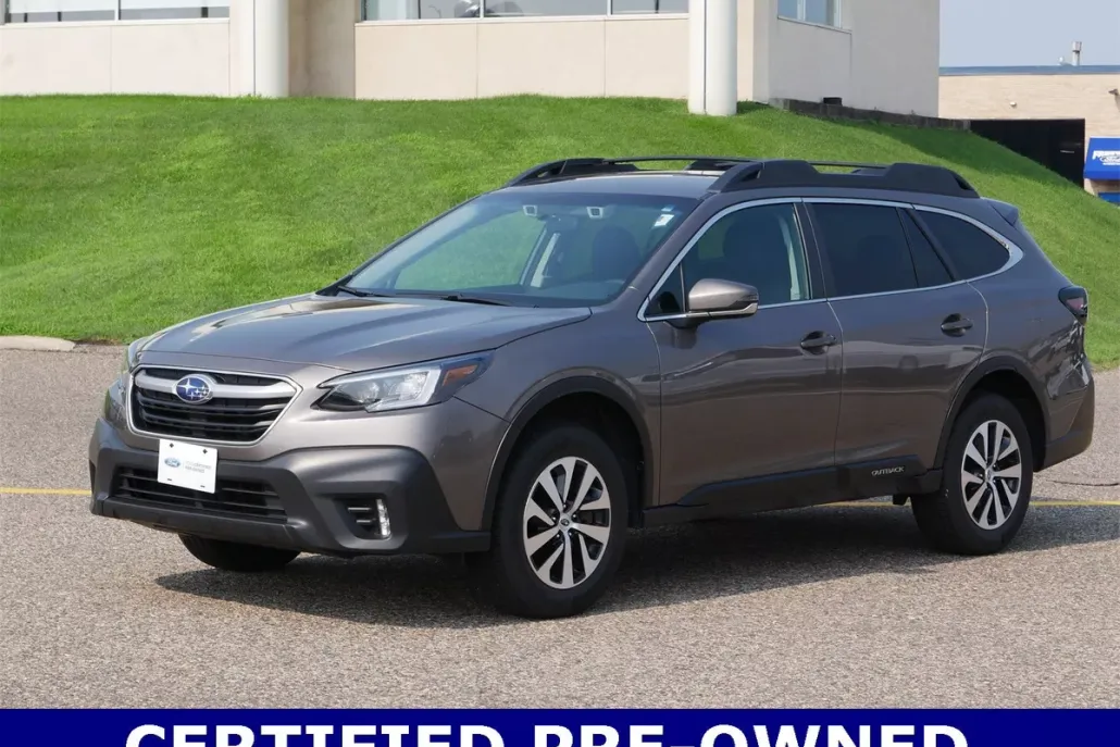 2022 Subaru Outback Premium photo 1