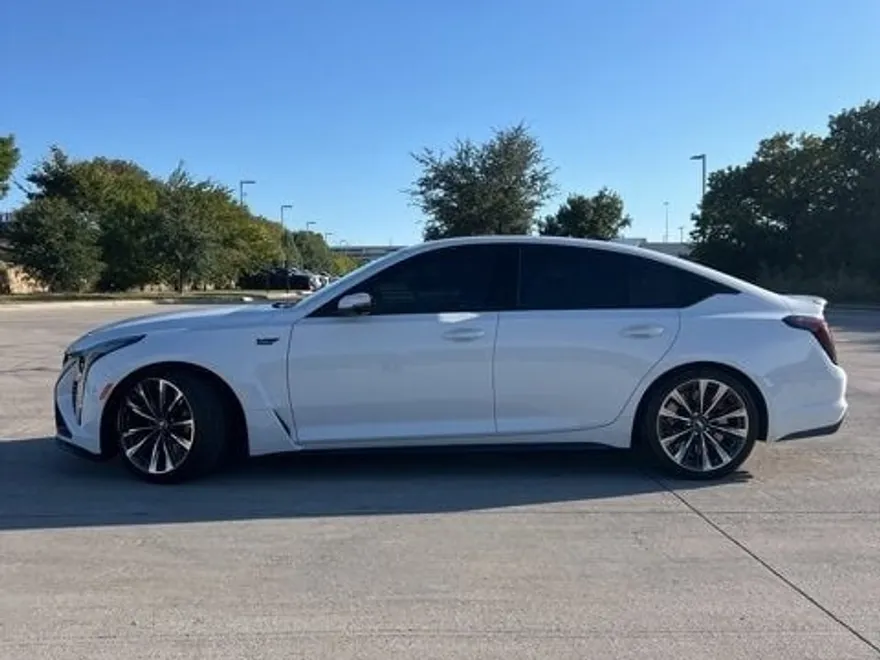 2025 Cadillac CT5 photo 1