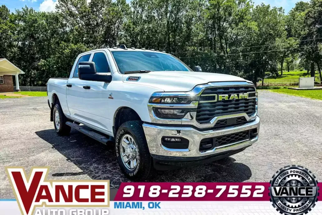 2025 Ram 2500 Tradesman photo 1