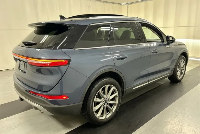 2022 Lincoln Corsair Standard photo 1