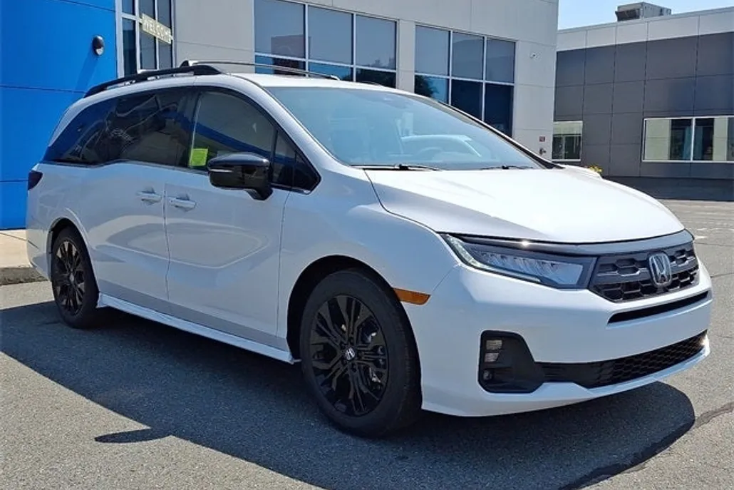 2026 Honda Odyssey photo 1