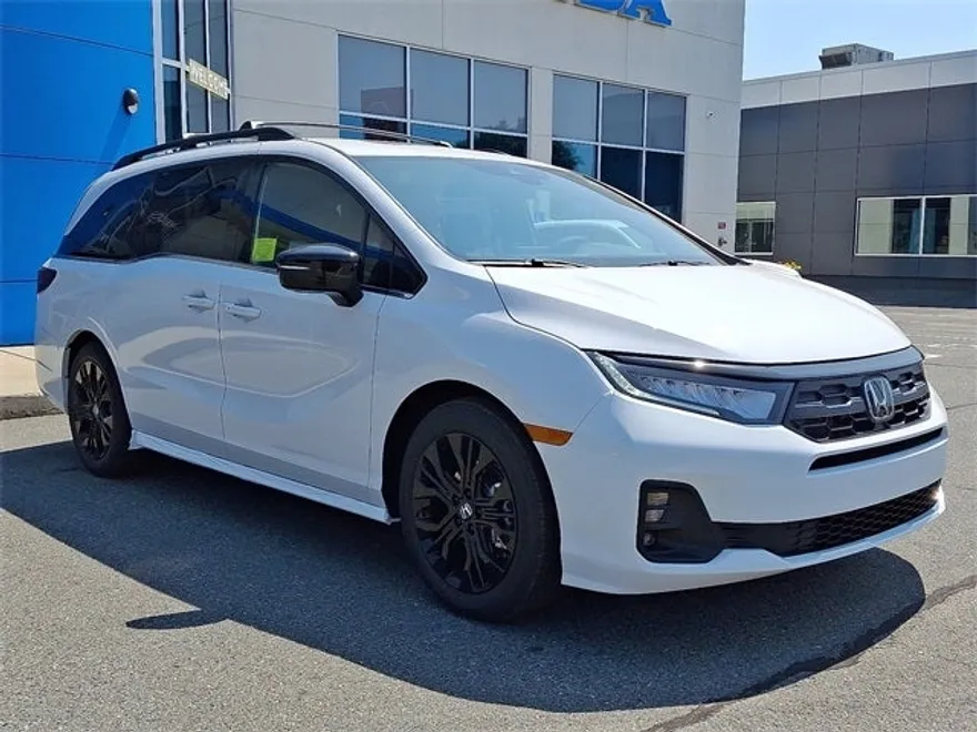 2026 Honda Odyssey photo 1