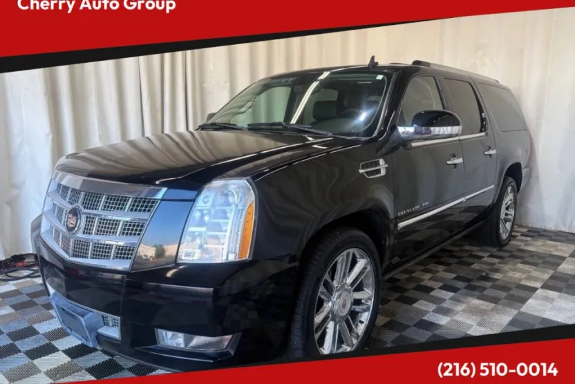 2013 Cadillac Escalade ESV Platinum photo 1