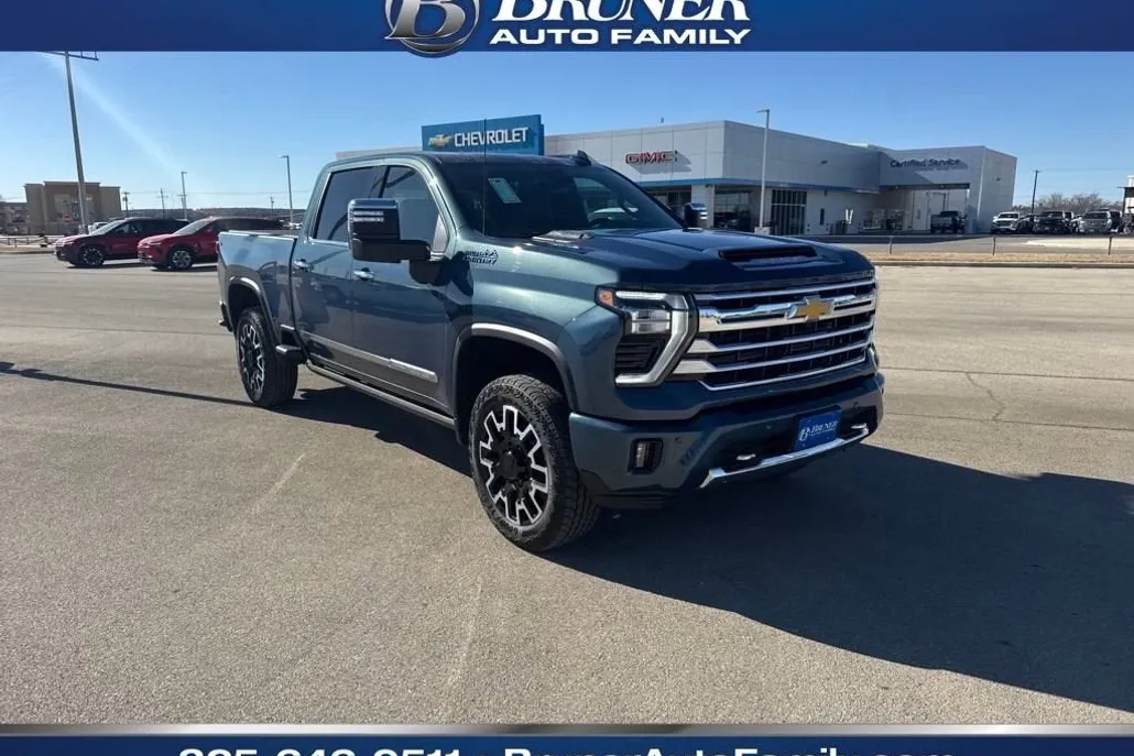 2025 Chevrolet Silverado 2500HD High Country photo 1
