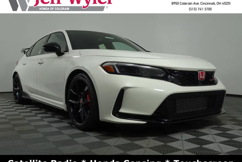 2025 Honda Civic Type R photo 1