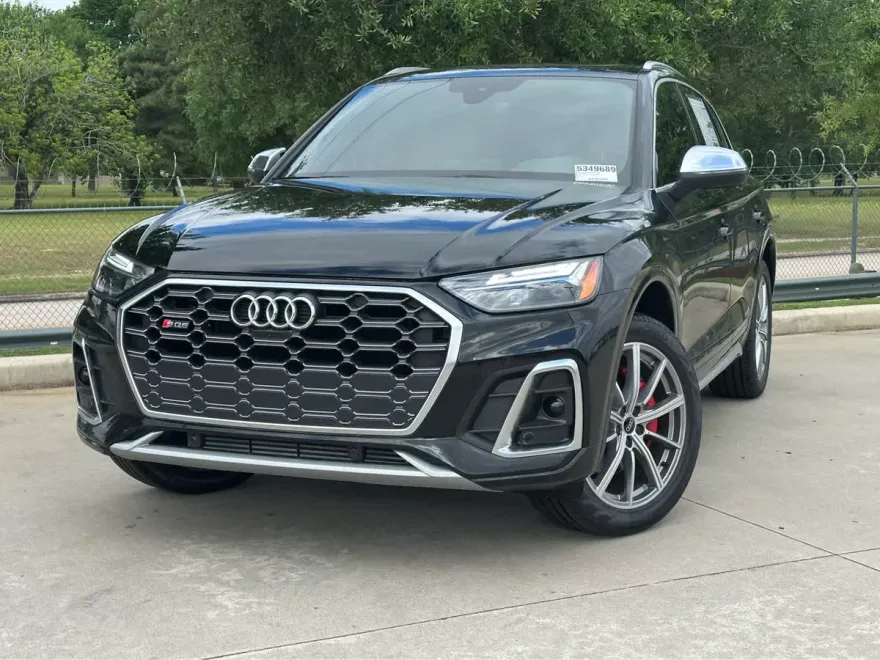 2025 Audi SQ5 Premium Plus photo 1