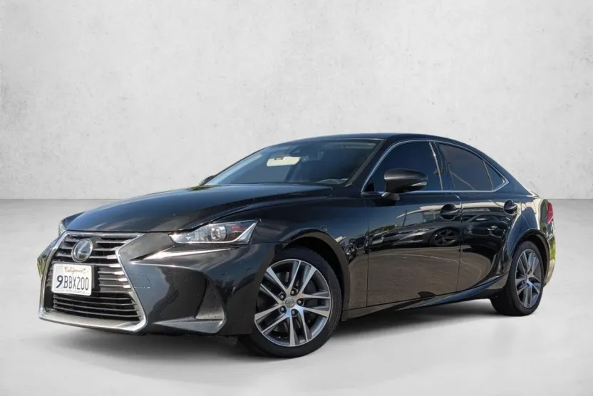 2019 Lexus IS 300 photo 1