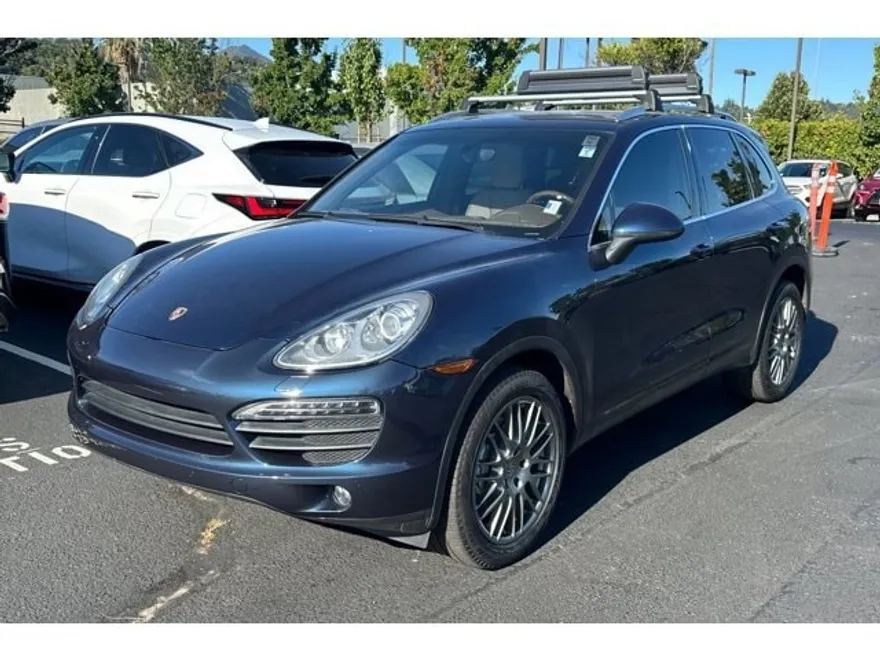 2014 Porsche Cayenne S photo 1