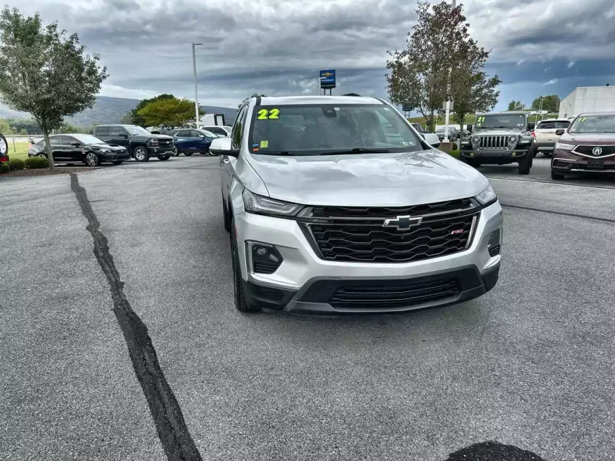 2022 Chevrolet Traverse RS photo 1