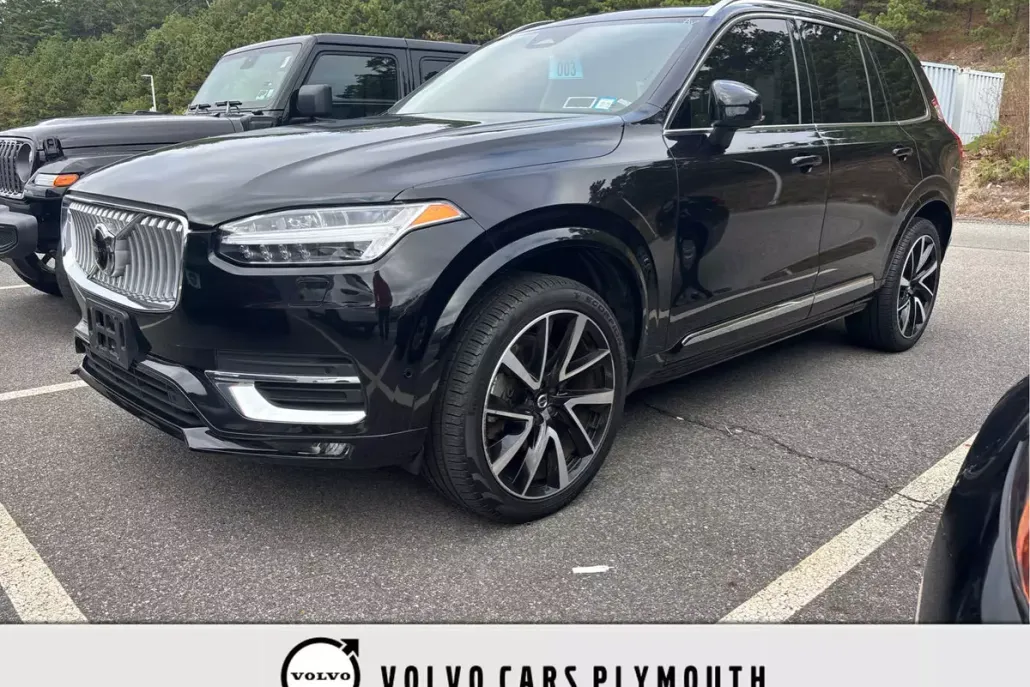 2024 Volvo XC90 Plus photo 1
