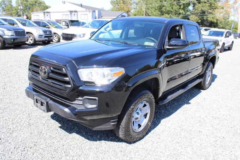 2019 Toyota Tacoma SR V6 photo 1