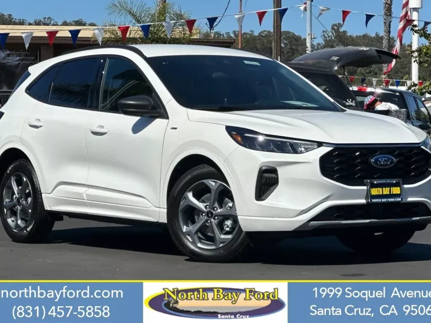2024 Ford Escape ST-Line Hybrid photo 1
