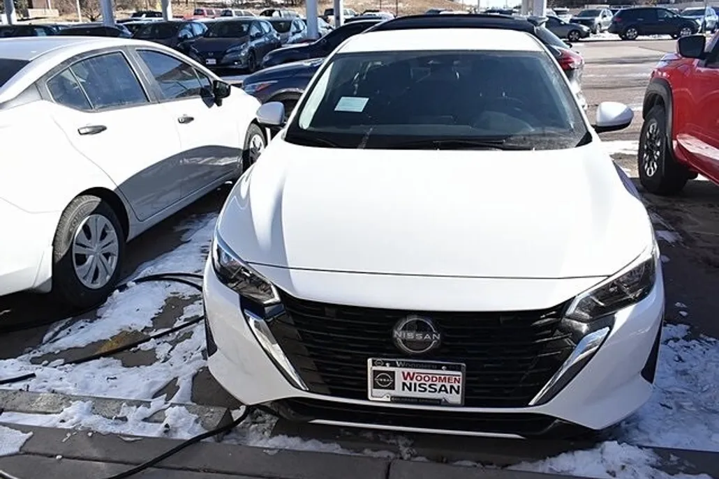 2025 Nissan Sentra S photo 1