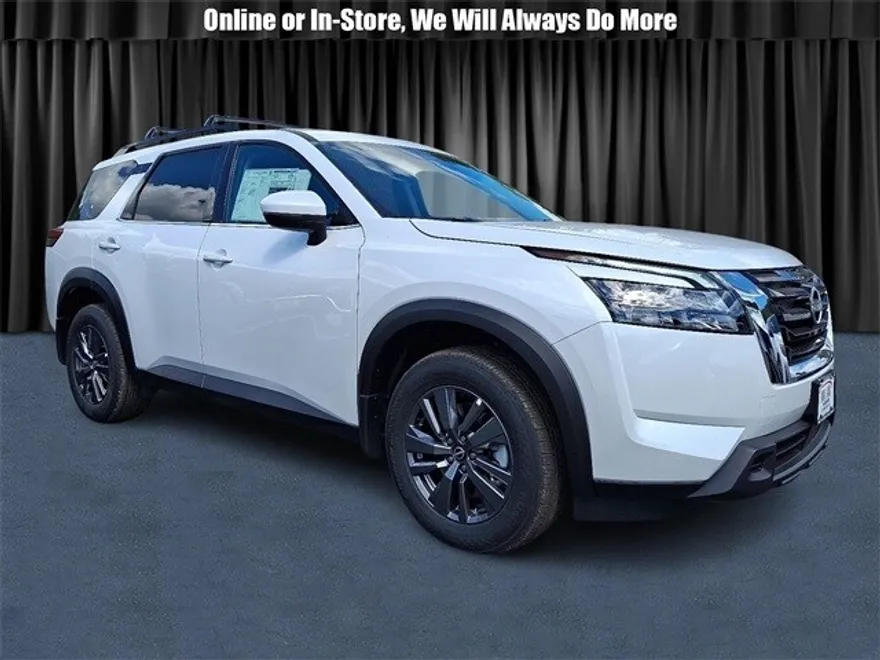 2025 Nissan Pathfinder SV photo 1