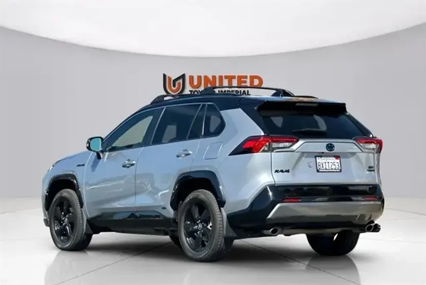 2021 Toyota RAV4 Hybrid XSE photo 1