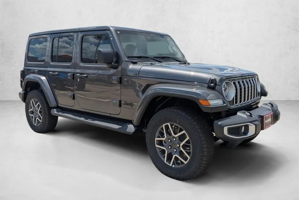 2025 Jeep Wrangler Sahara photo 1