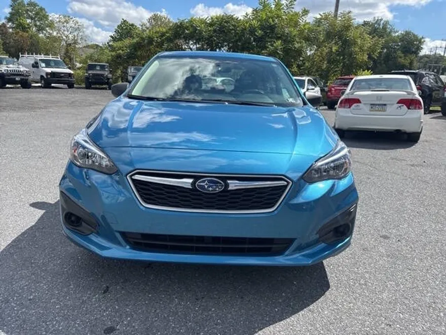 2018 Subaru Impreza 2.0i photo 1