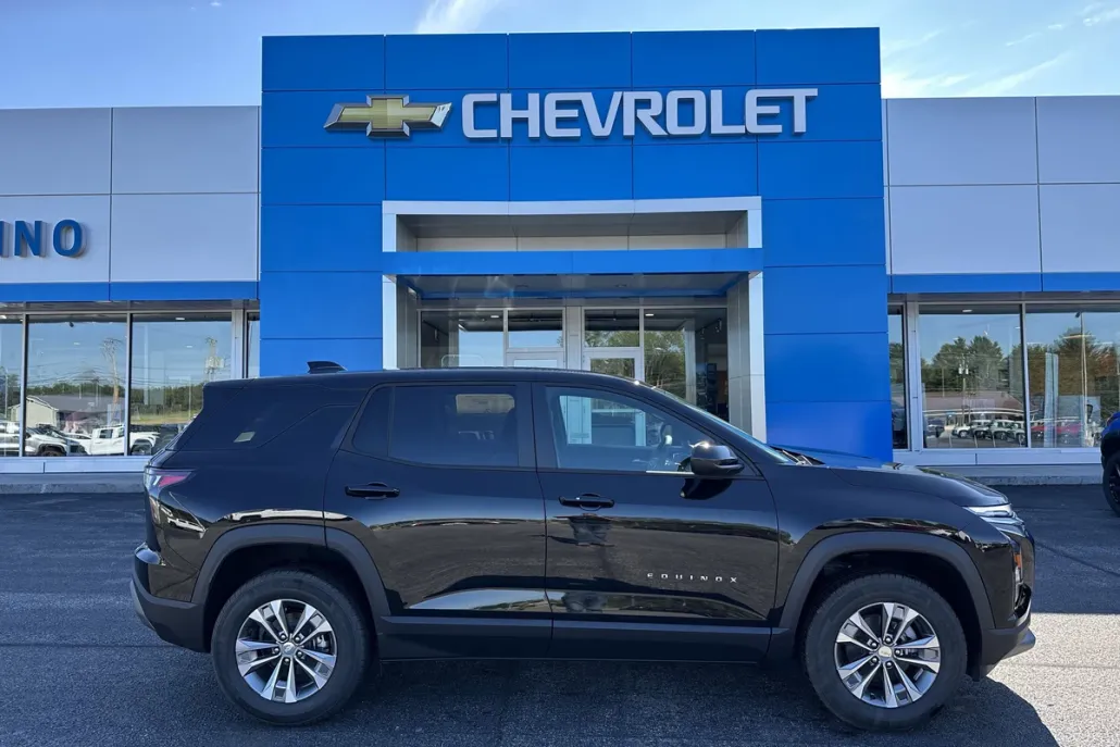 2026 Chevrolet Equinox LT photo 1