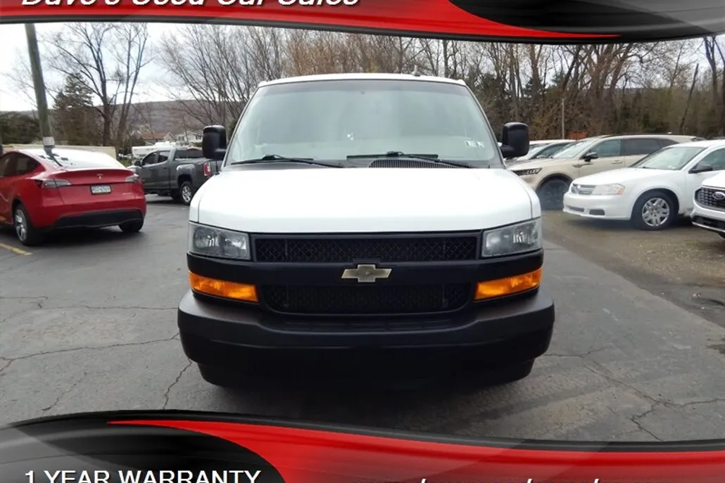 2018 Chevrolet Express 2500 Van photo 1