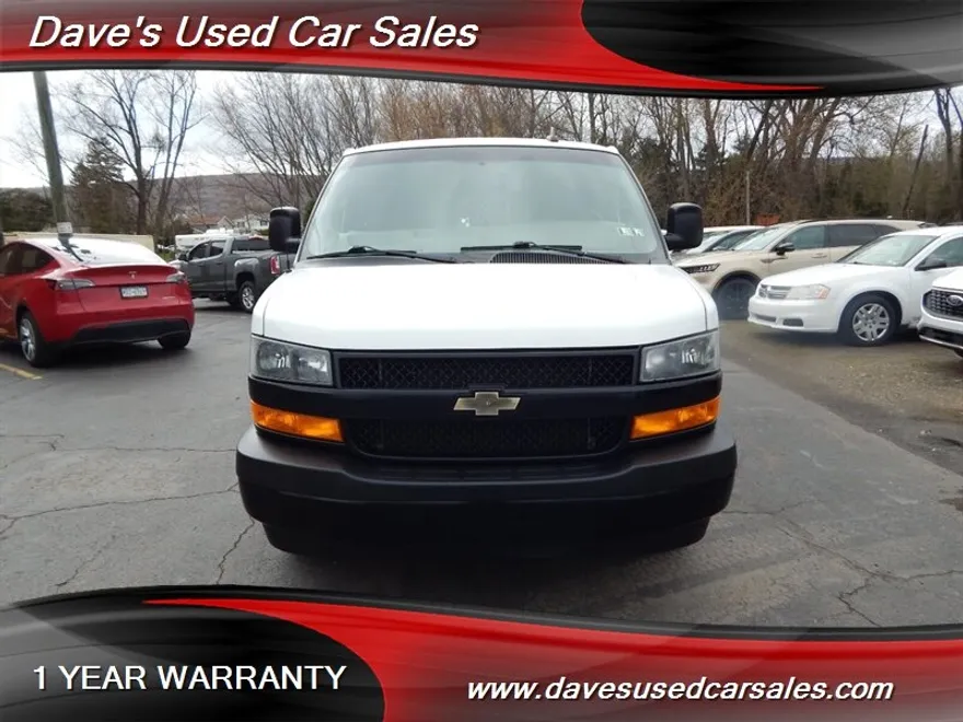 2018 Chevrolet Express 2500 Van photo 1