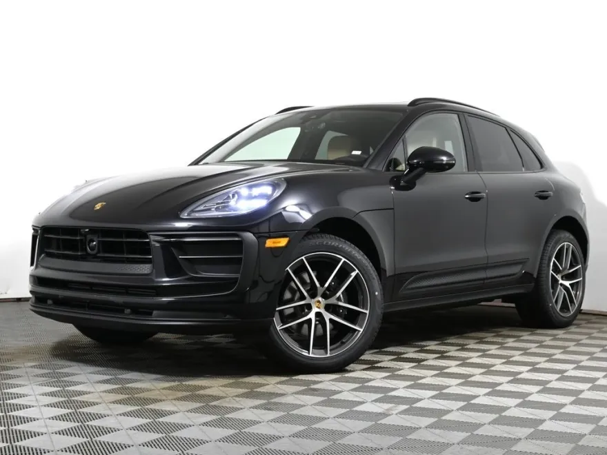 2024 Porsche Macan Base photo 1