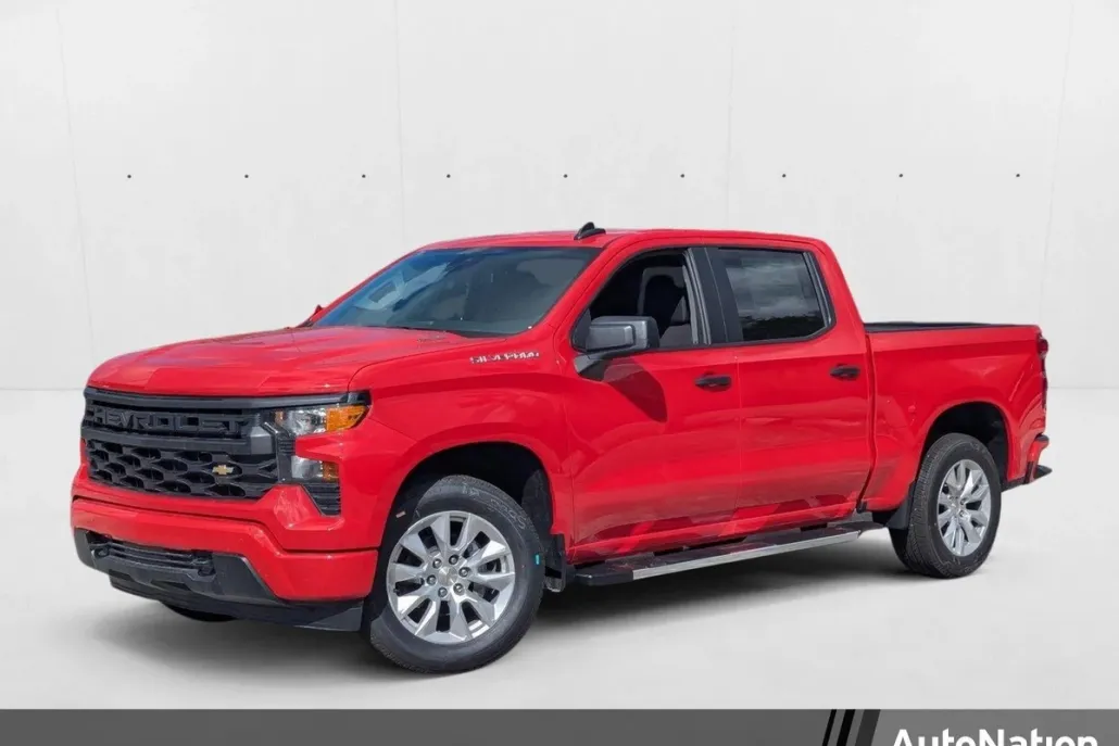 2025 Chevrolet Silverado 1500 Custom photo 1
