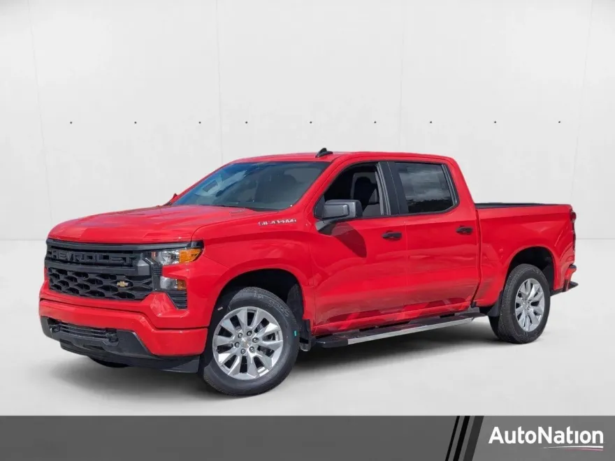 2025 Chevrolet Silverado 1500 Custom photo 1