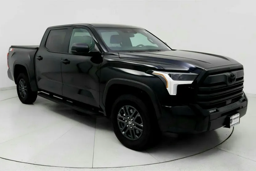 2025 Toyota Tundra SR5 photo 1