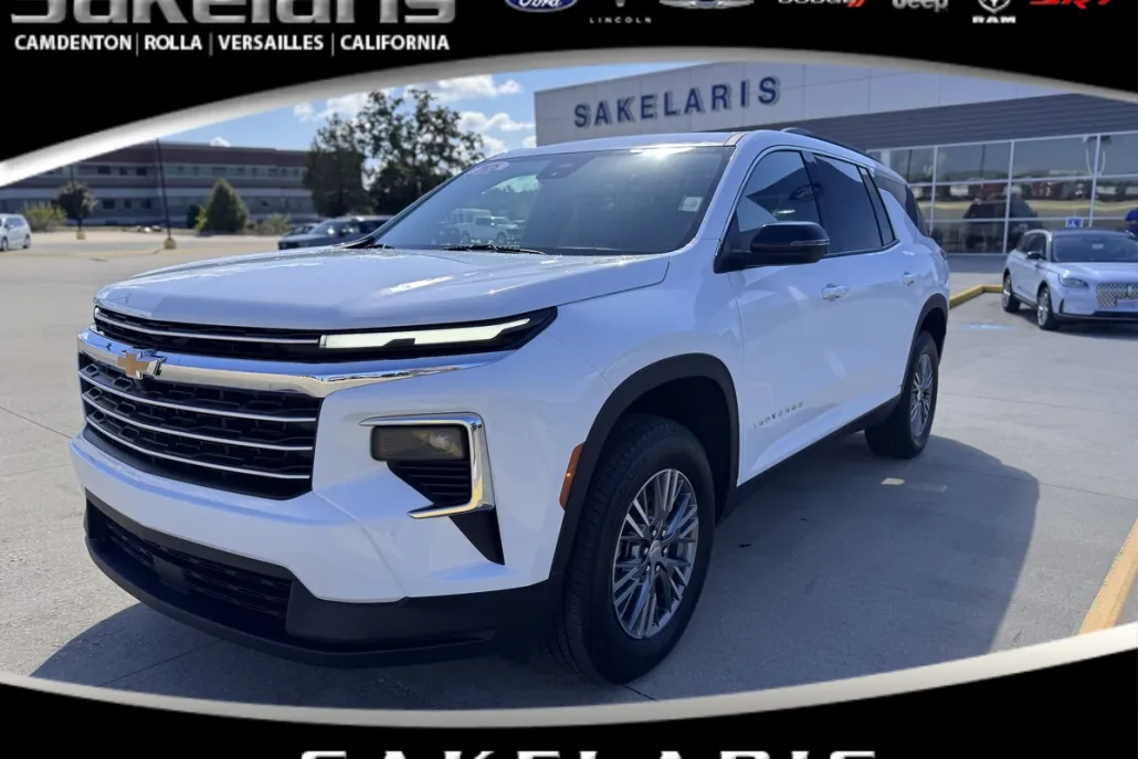 2025 Chevrolet Traverse photo 1