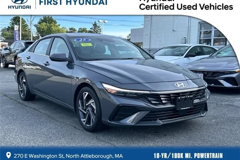 2025 Hyundai Elantra SEL Convenience photo 1