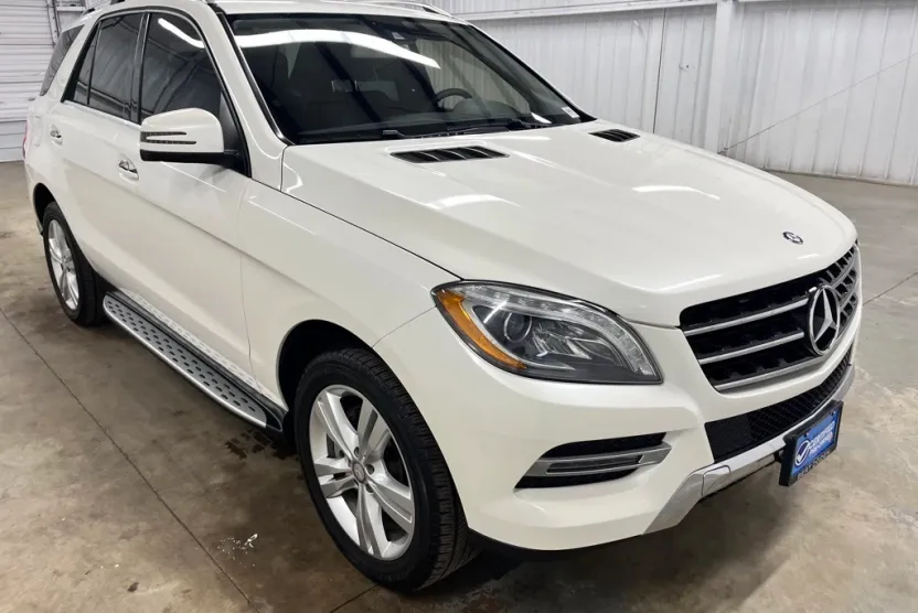 2015 Mercedes Benz ML 350 photo 1