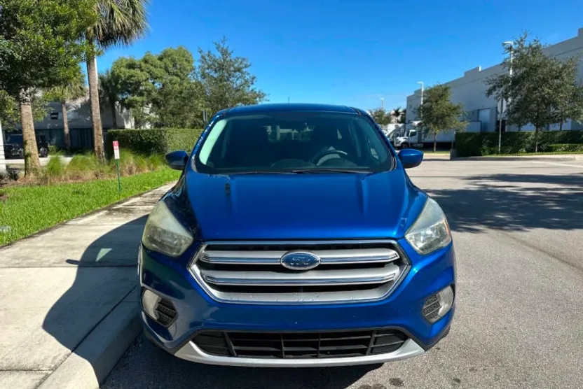 2017 Ford Escape SE photo 1