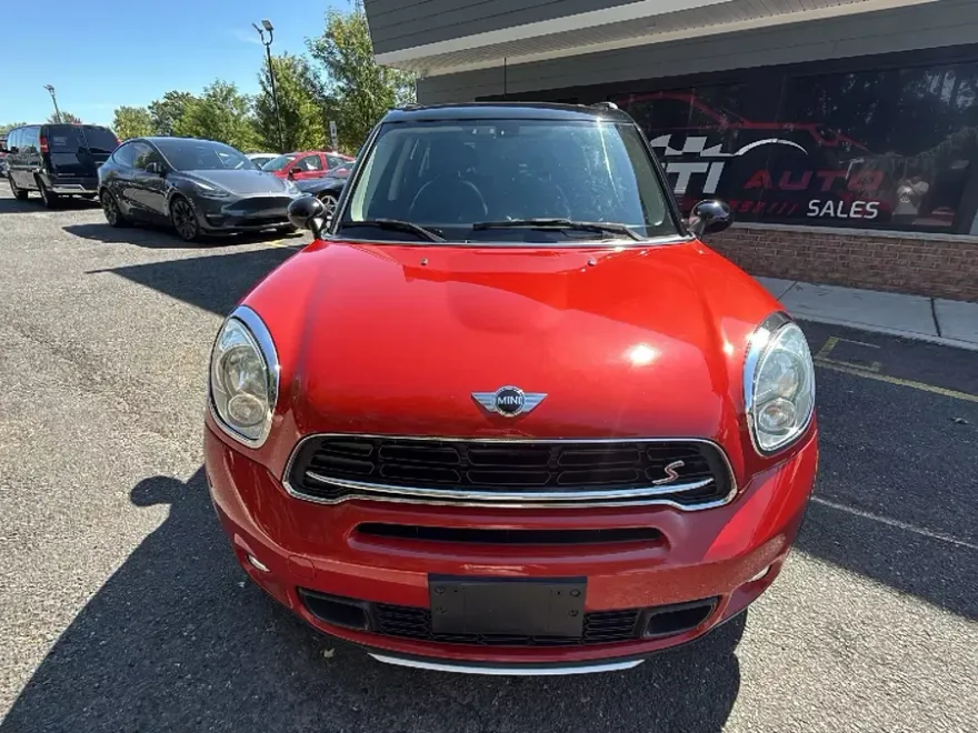 2015 Mini Countryman S ALL4 photo 1