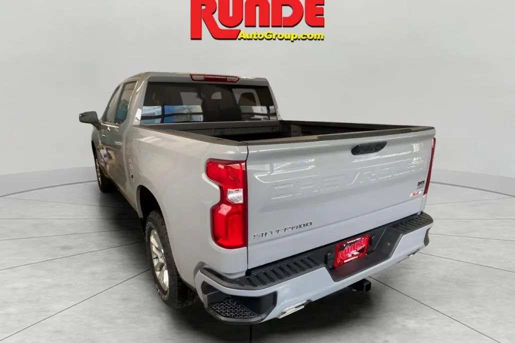 2025 Chevrolet Silverado 1500 RST photo 1