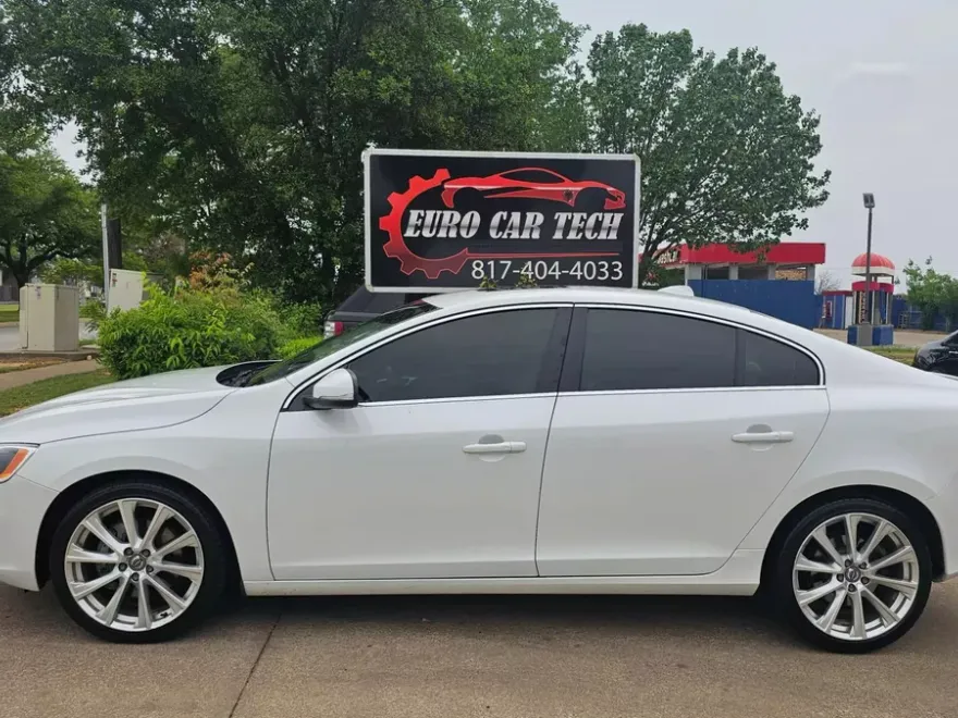 2018 Volvo S60 T5 Inscription Platinum photo 1