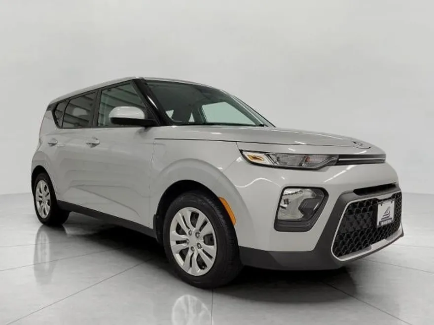 2020 Kia Soul LX photo 1