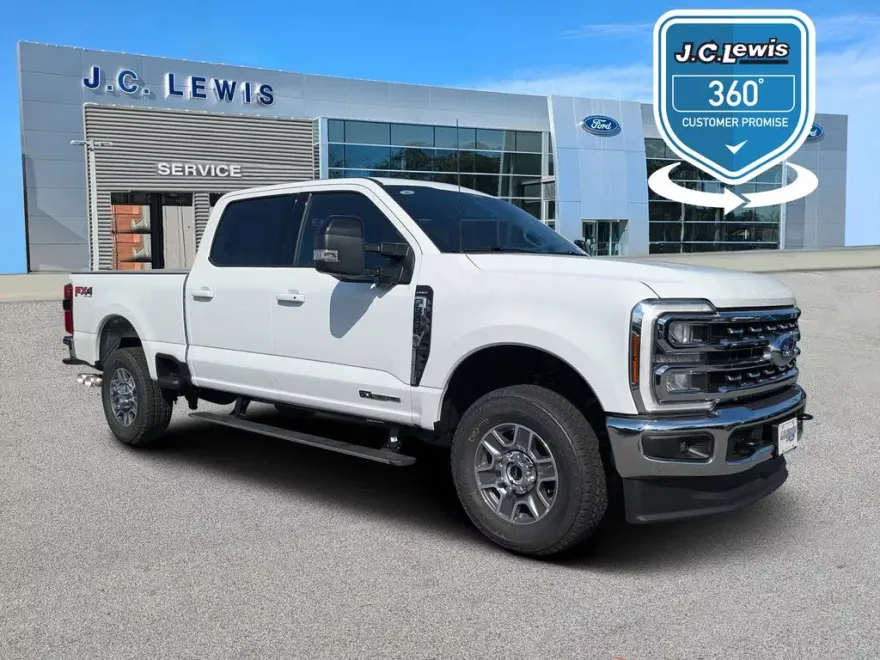 2026 Ford F-350 Lariat photo 1