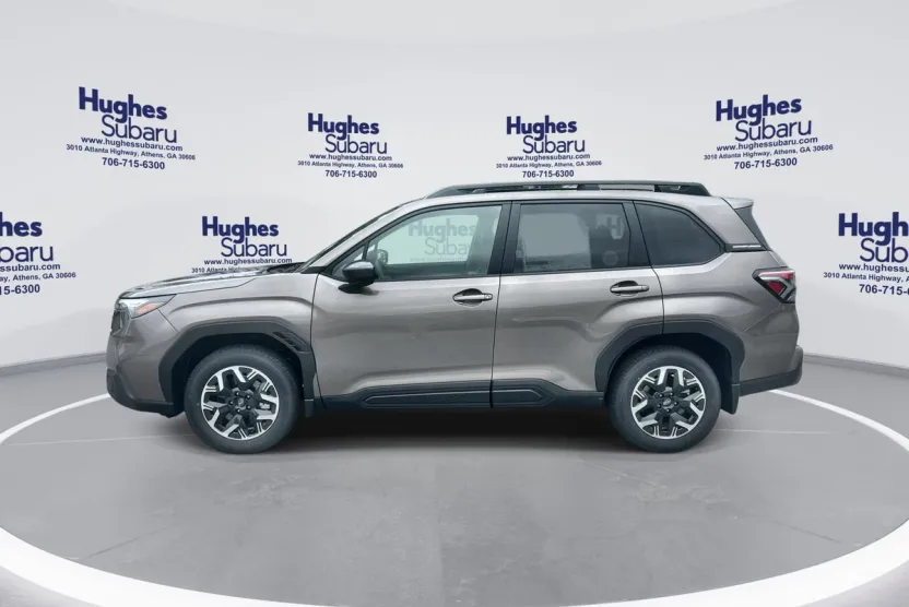 2025 Subaru Forester Premium photo 1