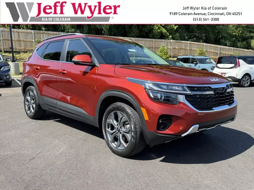 2024 Kia Seltos S photo 1