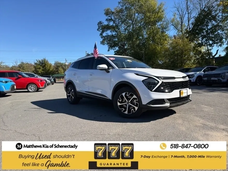 2025 Kia Sportage EX photo 1