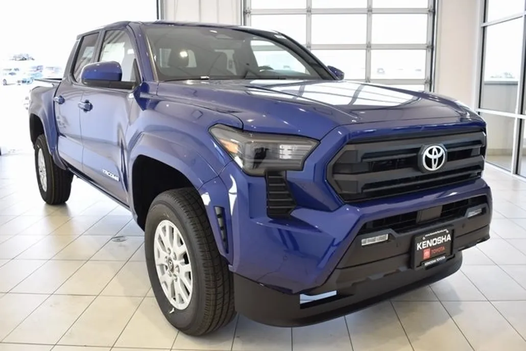2025 Toyota Tacoma SR5 Double Cab photo 1