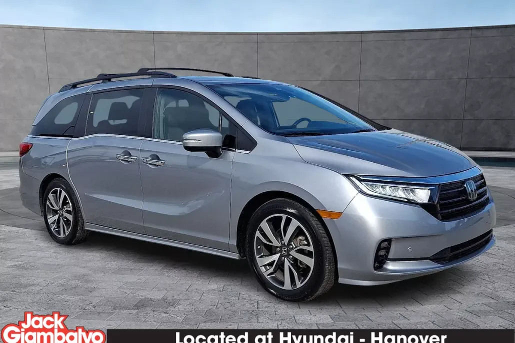 2021 Honda Odyssey Touring photo 1