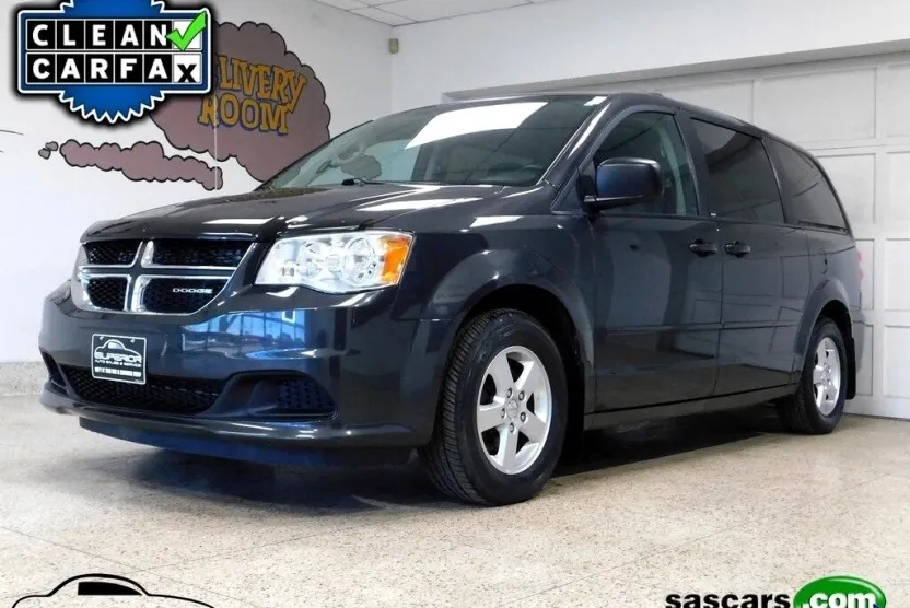 2011 Dodge Grand Caravan Express SXT photo 1