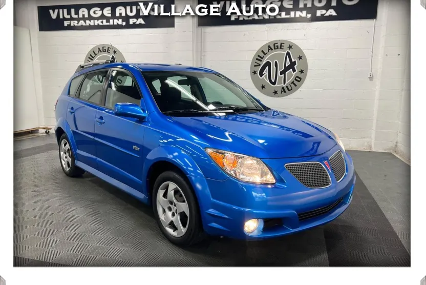 2008 Pontiac Vibe Base photo 1