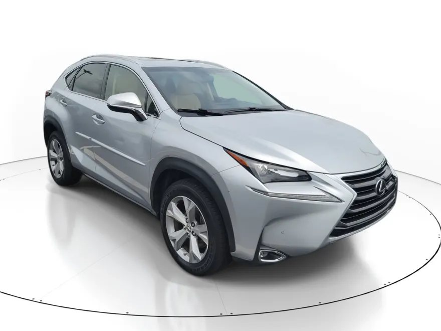 2017 Lexus NX 200t Luxury photo 1