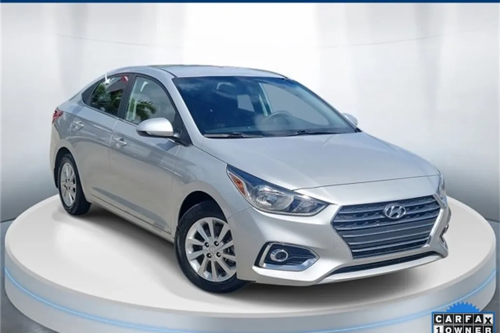 2021 Hyundai Accent SEL photo 1